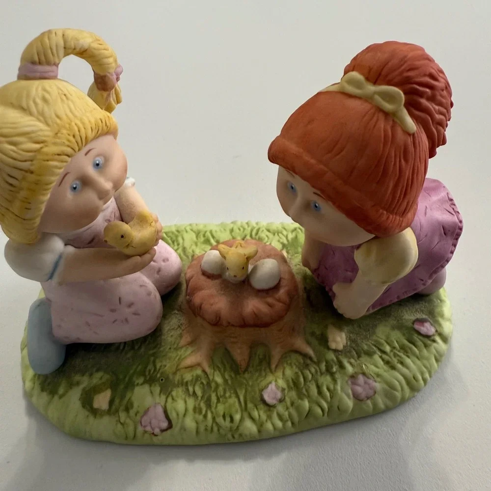 Vintage 1984 Cabbage Patch Kids Figurine Xavier Roberts Girls with Chicks Nest